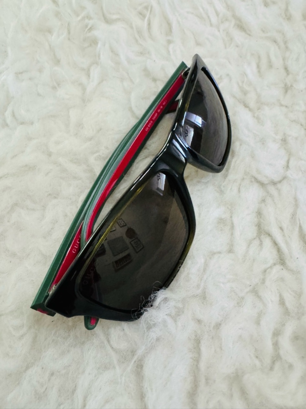 Gucci Black Frame Sunglasses with Cherryline Temples - Picture 10 of 10